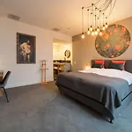 Boutique & Brasserie De Heerlyckheid *