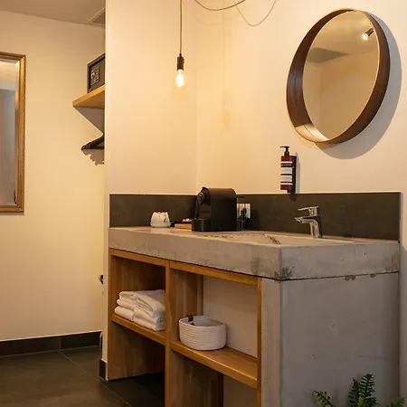 Отель Boutique & Brasserie De Heerlyckheid