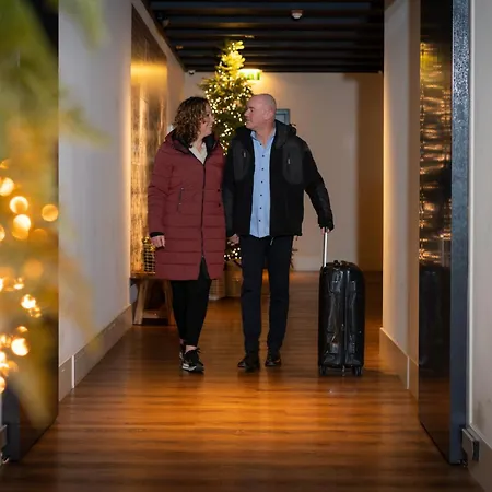 Boutique & Brasserie De Heerlyckheid Hotel