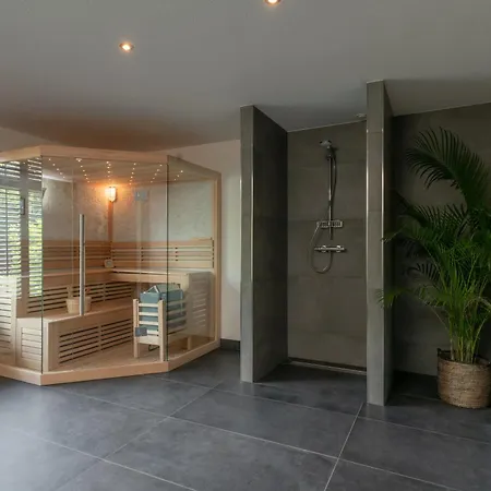 Boutique & Brasserie De Heerlyckheid Hotel