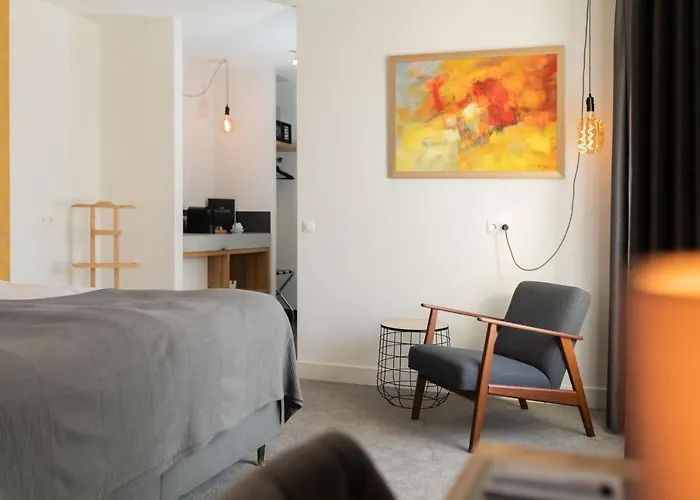 Boutique & Brasserie De Heerlyckheid Hotel *