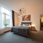 酒店 Boutique & Brasserie De Heerlyckheid