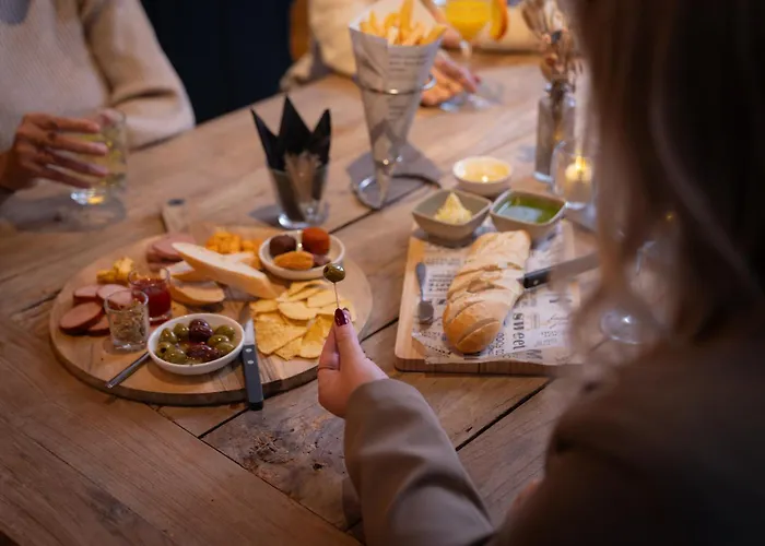 Boutique & Brasserie De Heerlyckheid